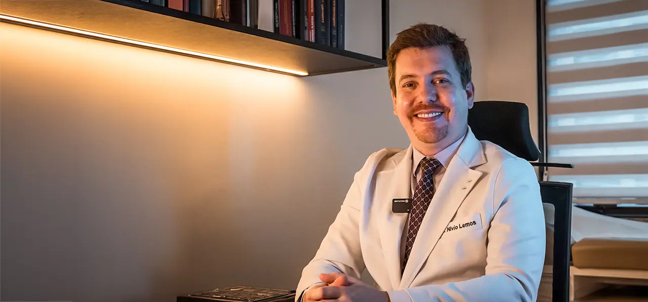 Dr. Nivio Moreira: Especialista em Rejuvenescimento Facial e Deep Plane Facelift